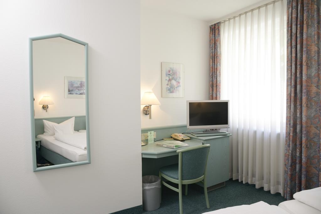וירצבורג Hotel Till Eulenspiegel - Nichtrauchhotel - Garni מראה חיצוני תמונה
